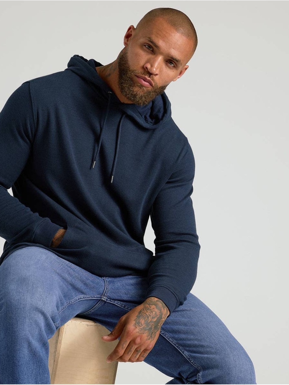 Men's Knit Hooded Pullover in Navy